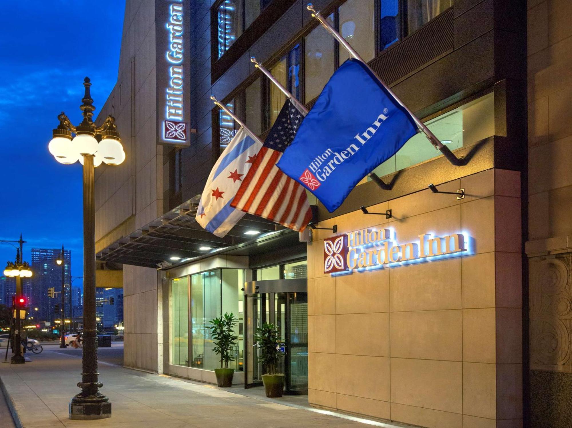 Hilton Garden Inn Chicago Downtown Riverwalk Eksteriør billede