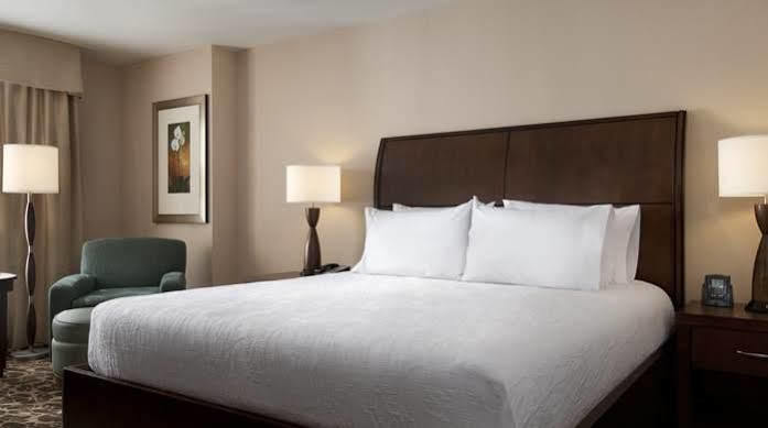 Hilton Garden Inn Chicago Downtown Riverwalk Eksteriør billede